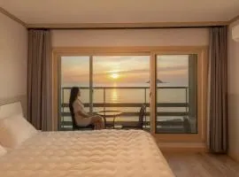 Sokcho Bird Island Pension