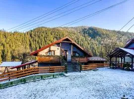 Котедж EmiLi HousE