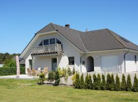 Haus Meeresrauschen, Hotel in Thiessow