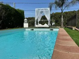 Seahomes Vacations - Charming House with Private Pool