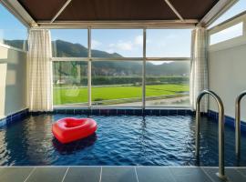 Gyeongju Modern Pool Villa, hotel a Gyeongju