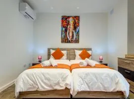 Ridge View Suites 2 Sea Views with a Terrace - 2 Private Rooms