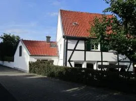 Half-timbered house with garden, close to nature & city