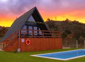 Chalés Luna In Rio A-Frame piscina privada Natureza & Tranquilidade no Minho