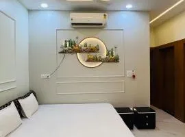 Rudrangan Suites Full Luxurious Villa Near Mahakaleshwar temple By AP villas and Resorts