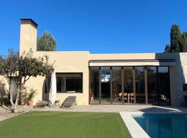 Casa Las Fatiguitas al lado de Torrijos y muy cerca de Toledo y de Puy du Fou, hotel in Caudilla