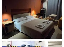 Centro & Mare - Rooms - Suites - Parking