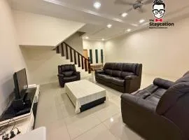 Staycation Homestay 83 Unigarden near Unimas