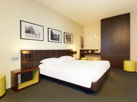 Kyriad Hôtel Orly Aéroport - Athis Mons, hotel near Paris - Orly Airport - ORY, 