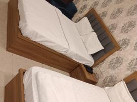 HOTEL TOWN INn, khách sạn ở Mathura