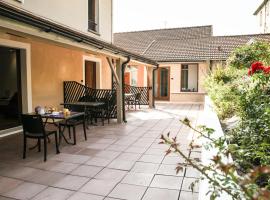 La Ferme Des Barmonts, aparthotel v destinaci Villejuif