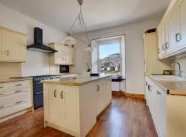 3 Bed in Dartmouth oc-bc21