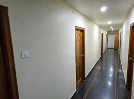 Hotel KNR Grand