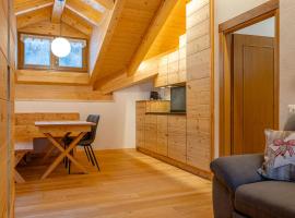 Appartamenti Dolomites Elements, hotel em Caprile