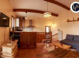 Chalet en Provence avec terrasse dans le village