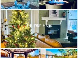 The Pine Haus- Luxury stay with Pickleball, Hot Tub, Fire Pit