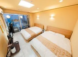Roppongi sta 3min , Akasaka Sta, 3min,Family & Group Stay,WiFi, Switch,King bed