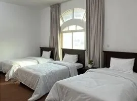 Triple Room with 3 Single Beds A1