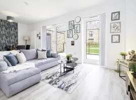 Stunning Home in Balsall Heath with Patio and Central Heating