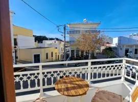 Downtown Apartment Platanos