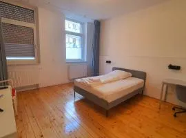 Zimmer im Erdgeschoss II