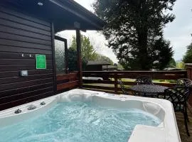 Birch Lodge 23 with Hot Tub