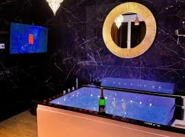 Jacuzzi privé, Sauna & Design Chic