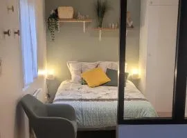 Maisonnette avec jardin proche Paris