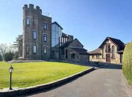 6 Bed in Chapel-en-le-Frith oc-c34371