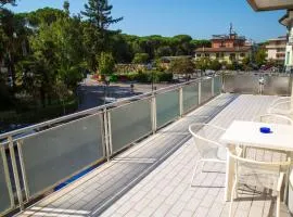 Central apartment at 250mt from the sea