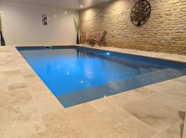 Gîte proche du Futuroscope, Hotel in Jaunay-Clan