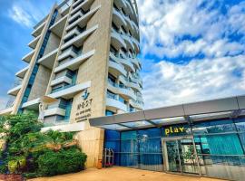 Play Hatzuk Beach, hotel v destinaci Tel Aviv