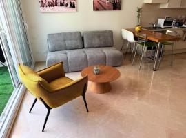 Holiday luxury suite Herzliya marin see view, hotel v destinaci Herzliya B