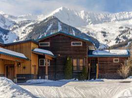Elk River Estate by Fernie Central Reservations, hotel em Fernie