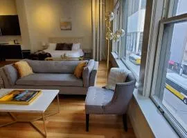 Studio Loft with King Bed Downtown