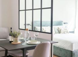 Casa Botanica - Alba centro storico, hotel v Albě