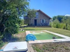 Chalet y Cabaña de montaña Esmeralda