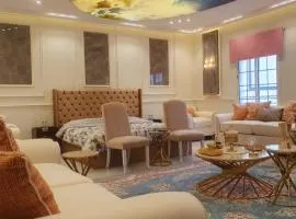 جناح تنفيذي ملكي خاص واطلالة علوية Vip