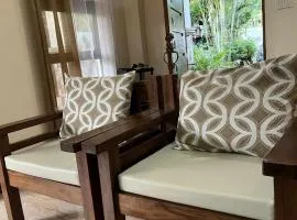 Casa De Flores 7 min to Tagaytay with Events Place