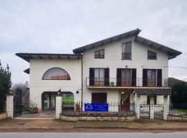 Paradise B&B, hotel i Panicarola