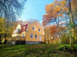 Ekebo Guesthouse โรงแรมในSvalöv