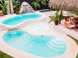 Bahia Selvatica Lodge, отель с бассейном в городе Увита