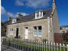 Glenerne 3 bedroom Cottage