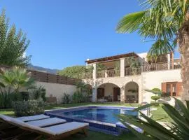 Nicole Villa I "Free" Heated Pool, Village Escape