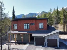 Moose Lodge by Fernie Central Reservations