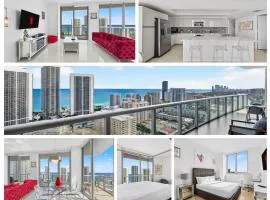 Spacious VIP Penthouse with Ocean & Intracoastal Views, Private Entry, Resort Amenities - 25 min to FIFA!