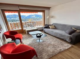 Superbe appartement avec 2 chambres avec vue imprenable sur les Alpes, hotel in Crans-Montana