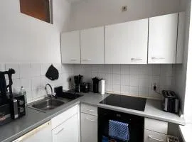 2-Zi-Wohnung und Parkplatz für Geschäftsreisende