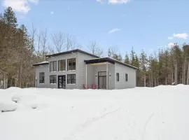 Tubside Tranquility Tobermory Winter Retreat