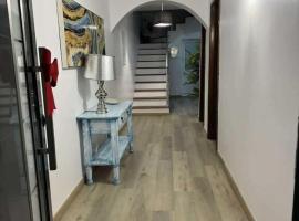 Alvarenga House, Hotel in Maia